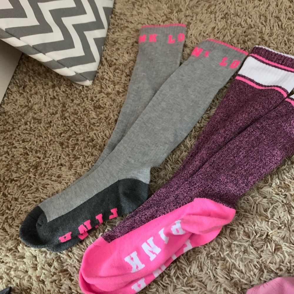2 Pairs Pink VS Socks
